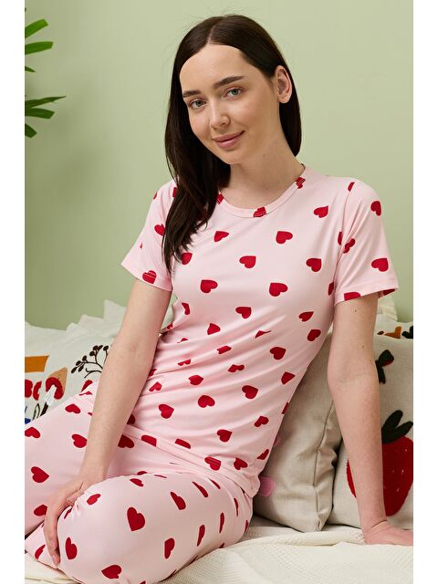 Fullamoda Büyük Kalpli Desenli Bisiklet Yaka Kısa Kollu Pijama Takımı