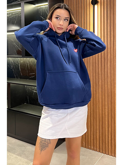 Gülseli Baskılı Kanguru Cepli Kadın Sweatshirt - S000314412-21164