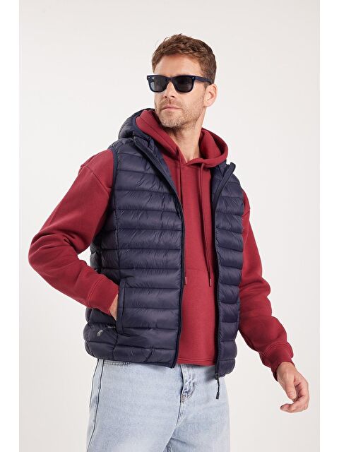 TUDORS Erkek Relax Fit Rahat Kesim Sıfır Kol Kapüşonlu Çift Cep Fermuarlı Sıcak Tutan Lacivert Şişme Yelek - S000521911-21164