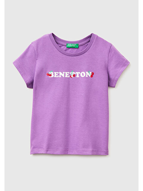 United Colors Of Benetton Kız Çocuk Mor Simli Grafik Baskılı Kısa Kollu Ribanalı Yaka T-Shirt