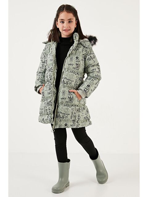 Lela Yakası Suni Kürklü Yazı Baskılı Çıkarılabilir Kapüşonlu Peluş Astarlı Kışlık Mont 5761984 - S000077116-17259