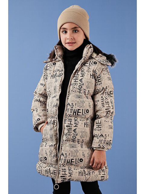 Lela Yakası Suni Kürklü Yazı Baskılı Çıkarılabilir Kapüşonlu Peluş Astarlı Kışlık Mont 5761984 - S000077116-19928