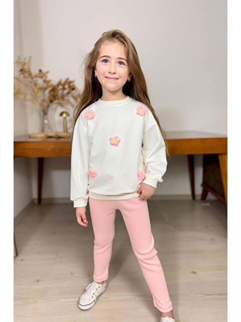 Riccotarz Kız Çocuk Üzeri Papatya Figürlü 3 İplik Kazak Bol Kesim Skuba Kumaş Fitilli Pembe Taytlı Takım - S000490546-20024