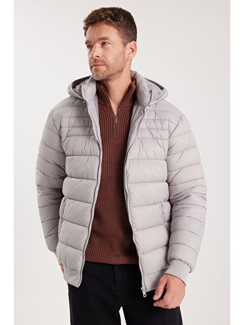 TUDORS Erkek Relax Fit Rahat Kesim Çift Cepli Kapüşonlu Sıcak Tutan İçi Kürklü Gri Mont - S000521949-20600