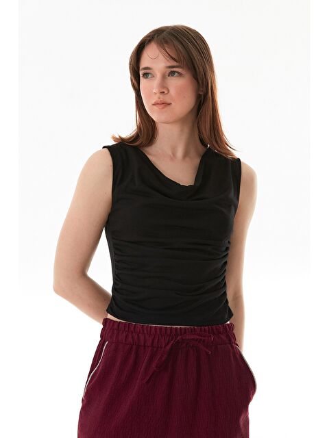 Fullamoda Degaje Yaka Yanları Drapeli Bluz - S000380867-19351