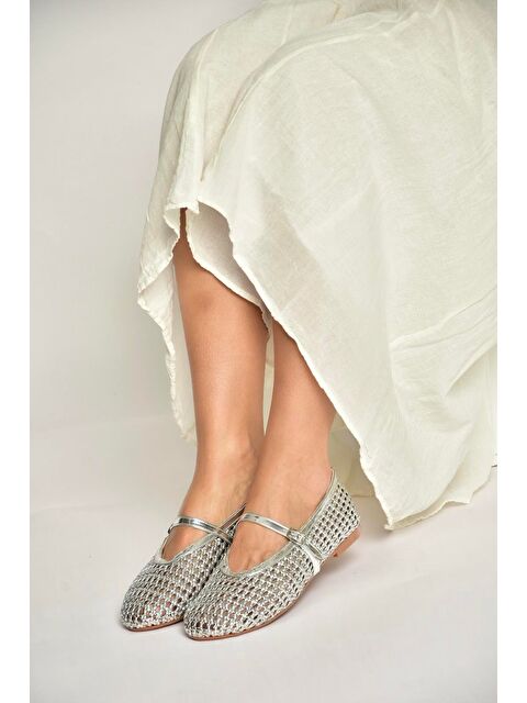 Fox Shoes Gümüş Kadın Babet Y820724109 - S000518392-18105