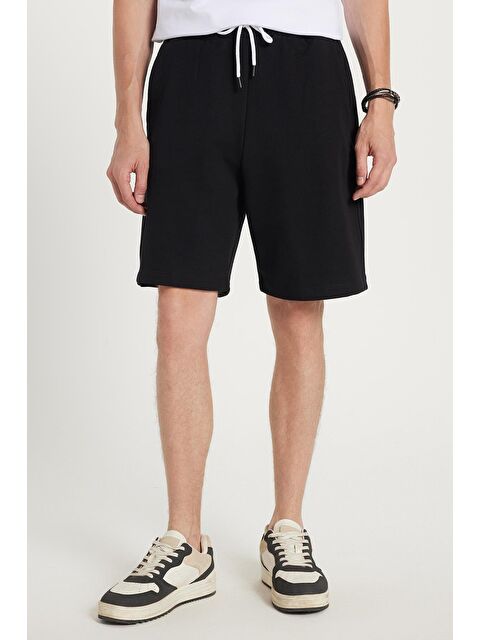 TUDORS Erkek Relax Fit Rahat Kesim %100 Pamuk Beli Bağcıklı Siyah Şort - S000521990-19351