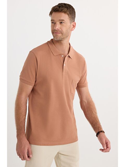 TUDORS Erkek Regular Fit Klasik Kesim %100 Pamuk Düz Pike Kahverengi Polo Yaka Tişört - S000519700-19413