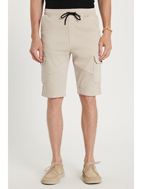TUDORS Erkek Relax Fit Rahat Kesim %100 Pamuk Kargo Cep Taş Renk Kapri Şort - S000521994-25636