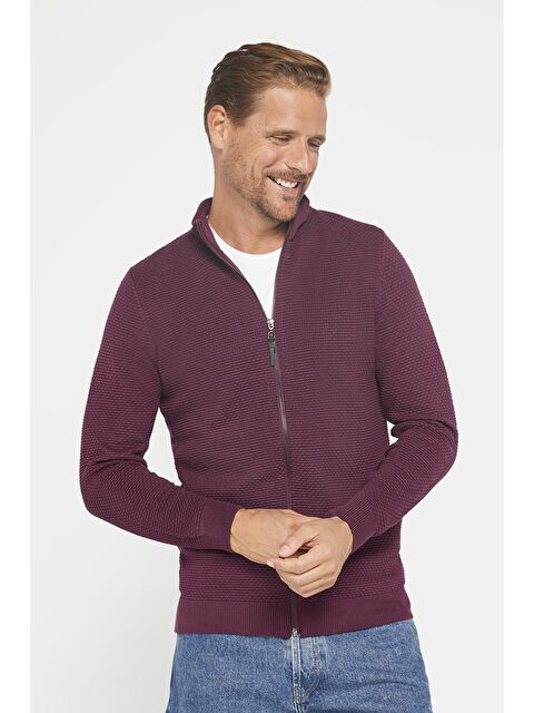 TUDORS Erkek Standart Fit Normal Kesim Desenli Yarım Balıkçı Yaka Fermuarlı Bordo Hırka