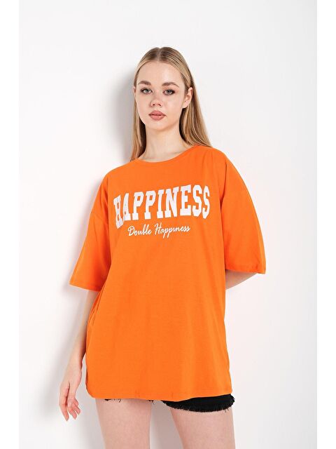 Trendseninle Kadın Turuncu Happıness Baskılı Oversize Tişört - S000116343-20013