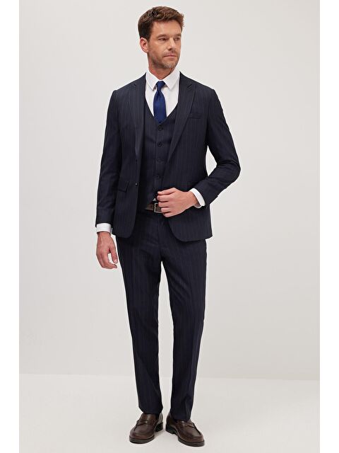 TUDORS Erkek Slim Fit Lacivert Esnek Elastanlı Kumaş Sivri Yaka Yelekli Takım Elbise - S000522018-21164