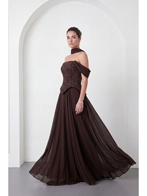 Lafaba Kadın Kahverengi Şal Yaka Peplum Detay Uzun Şifon Abiye Elbise