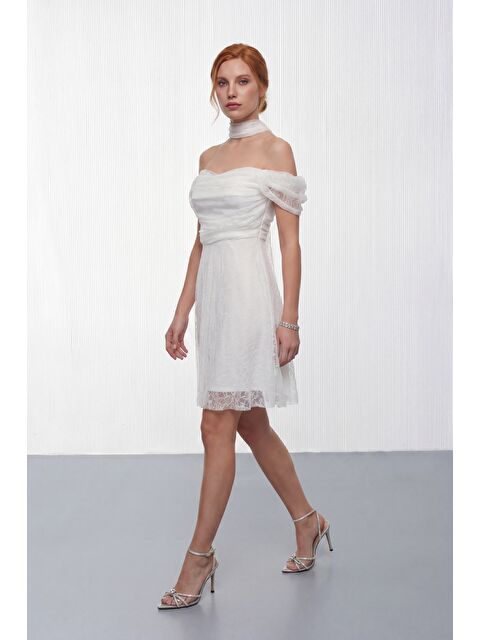 Lafaba Kadın Beyaz Kayık Yaka Dantelli Mini Mezuniyet & Abiye Elbise