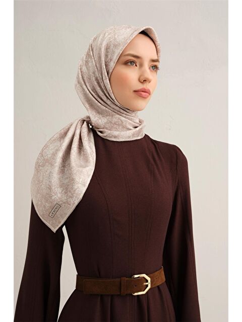 ARMİNE Çiçek Desenli Saf İpek Twill Eşarp 9311 82 - S000500483-19928