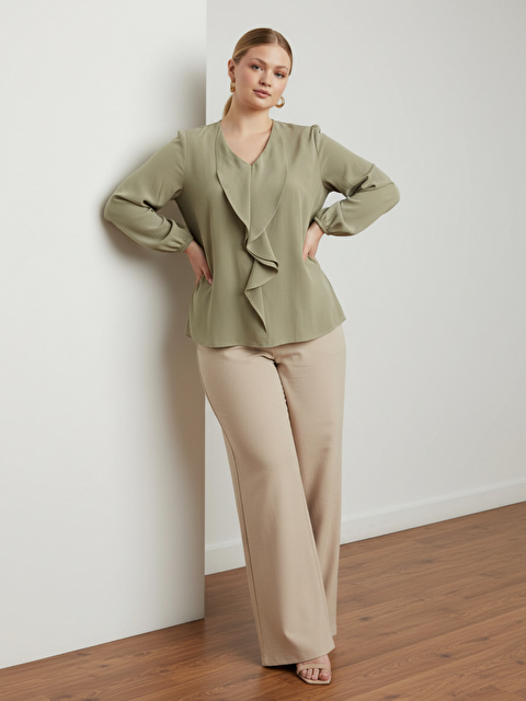 Pera Moda Büyük Beden Önü Fırfırlı Modal Bluz Gömlek