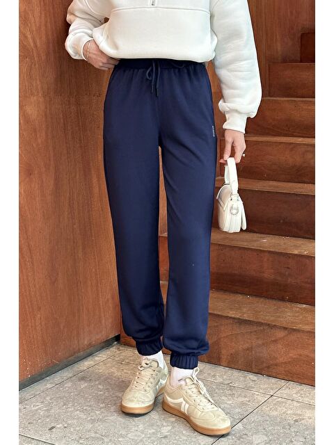 Lamelif Modal Kumaş Paça Lastik Detay Eşofman Lacivert - S000518445-21164