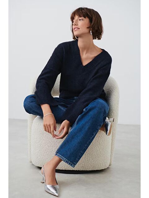 Madmext Lacivert V Yaka Oversize Kadın Triko Kazak Mg2149 - S000236669-21164