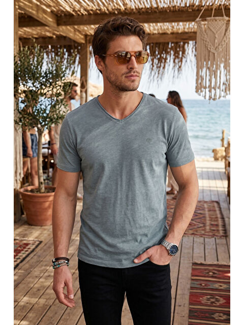 Buratti Pamuklu Slim Fit V Yaka T Shirt 5902719