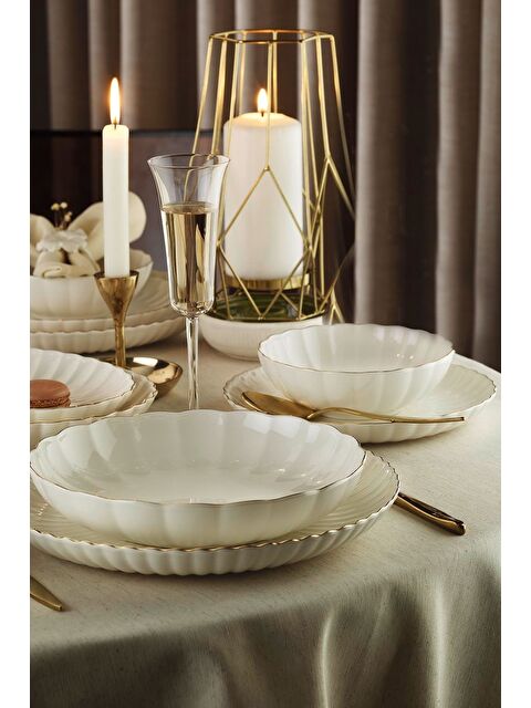 Kütahya Porselen Bone Luz Form Yemek Takımı Altın 24 Parça 6 Kişilik - S000265117-37222