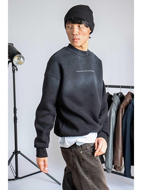 Abluka Online Erkek Minimal Yazı Detaylı Yıkamalı Sweatshirt Siyah - S000487363-19351