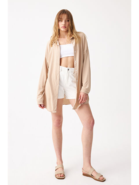 Trendseninle Kadın Bej Oversize Uzun Krinkıl Gömlek - S000374526-19928
