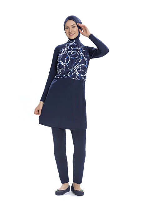 Hazelin Kadın Lacivert Beyaz Desenli Uzun Kollu Tam Kapalı Tesettür Mayo HZL25S-AR259/02 - S000369805-21164