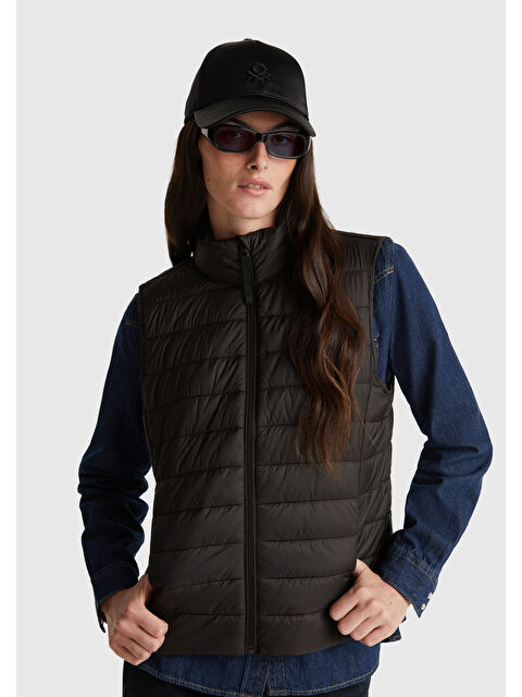 United Colors Of Benetton Kadın Siyah Polyester Dolgulu Fermuarlı Slim Fit Pufa Yelek - S000517677-19351