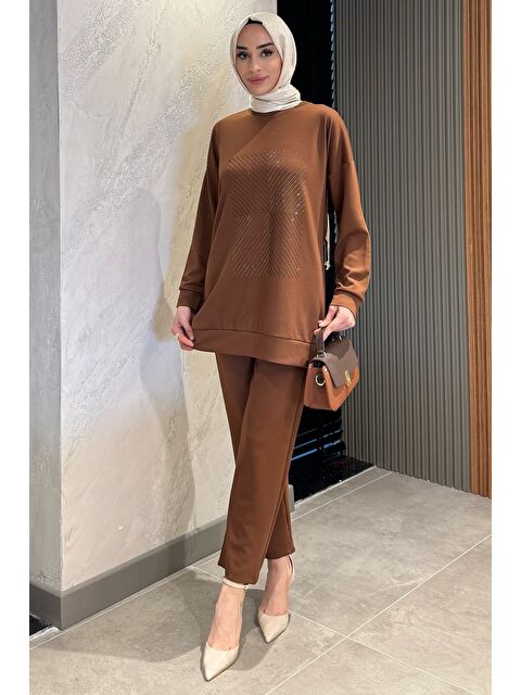 Julude Ön Taşlı Bisiklet Yaka Büyük Beden Tesettür Tunik Pantolon İkili Takım - S000386617-19413