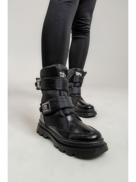 Mnpc Kız Çocuk Siyah Rugan Deri Anatomik Günlük Bot - S000272746-19351