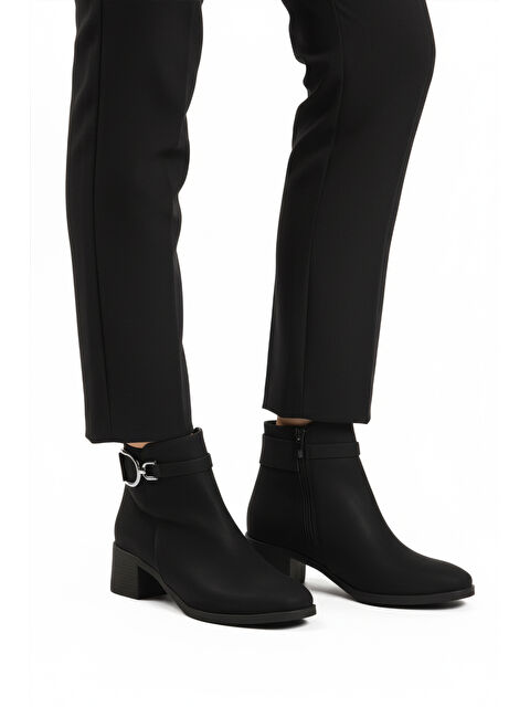 Ayakmod Siyah Zümrüt Fermuarlı Kaymaz Polarlı Kadın Topuklu Bot 417637 Z - S000458270-26426