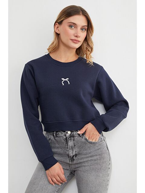 Fullamoda 3 İplik Fiyonk Nakışlı Crop Sweatshirt - S000443575-21164
