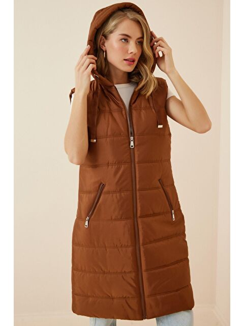 Hazelin Kadın Çikolata Sabit Kapüşonlu Astarlı Uzun Şişme Yelek HZL22W-BD151401 - S000030275-26416
