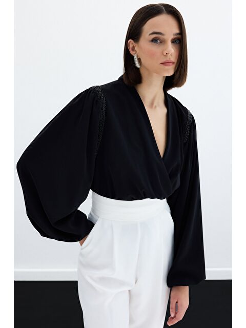 SATEEN Aksesuar Detaylı Bodysuit Bluz - Siyah - S000323401-19351