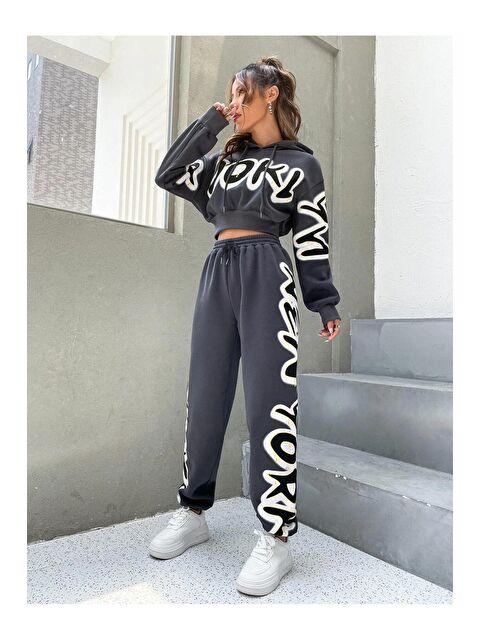 Trendseninle Füme Brooklyn Baskılı Oversize Alt Üst Crop Eşofman Takımı - S000112710-33408