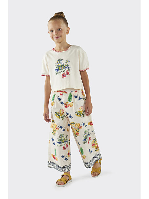 Panço Kız Çocuk El İşi Detaylı Bej Tişört - S000250906-19928