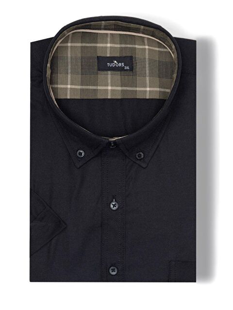 TUDORS Erkek Big Size Büyük Beden Kısa Kollu Pamuklu Oxford Doku Tek Cepli Siyah Düğmeli Yaka Gömlek