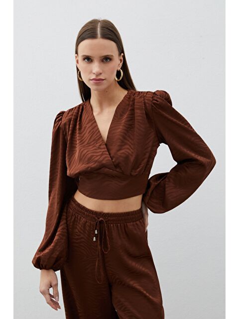 SATEEN Desenli Kruvaze Saten Bluz - Kahve - S000323417-19413