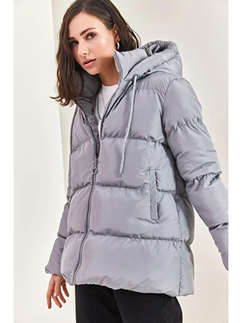 SHADE Kadın Kapüşonu Bağcıklı Uzun Şişme Mont - S000055707-20600