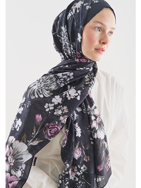 Fresh Scarfs Gece Mavisi Mıdnıght Rose Desenli Pamuk Viskon Şal