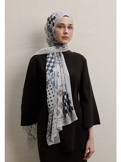 Fresh Scarfs Bella Desen İpek Krep Şal Taş