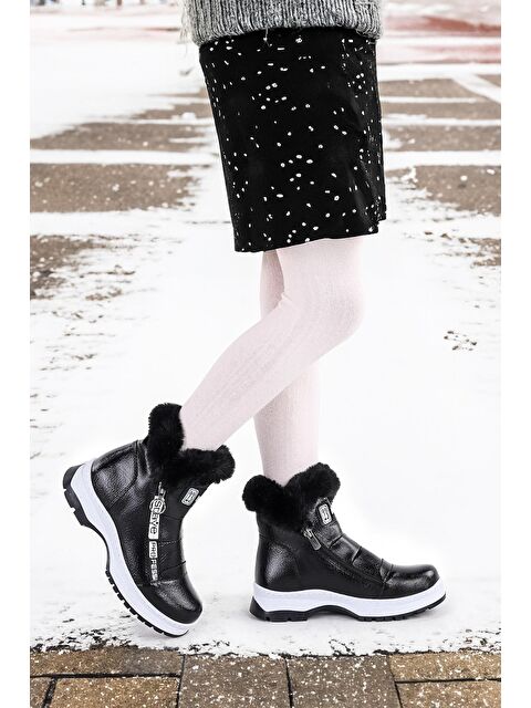 Kiko Kids 250 Rugan Çatlak Fermuarlı Kız Çocuk Bot Ayakkabı - S000084544-19351