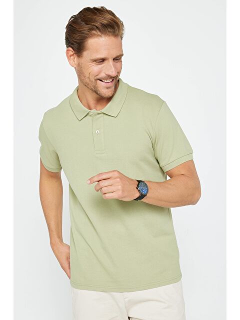 TUDORS Erkek Slim Fit Dar Kesim %100 Pamuk Düz Pike Yeşil Polo Yaka Tişört