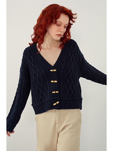 Sherin Lacivert Çoban Düğmeli Saç Örgülü Triko Hırka - S000103013-21164