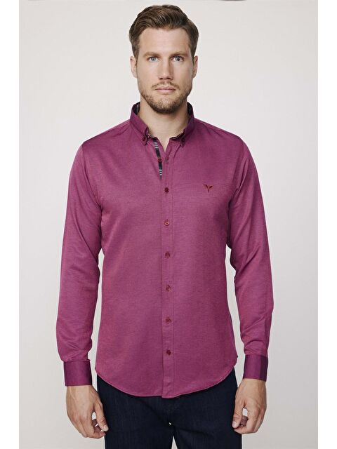 TUDORS Erkek Slim Fit Dar Kesim Uzun Kollu Pamuklu Oxford Doku Kolay Ütülenebilir Bordo Düğmeli Yaka Gömlek - S000072102-19951