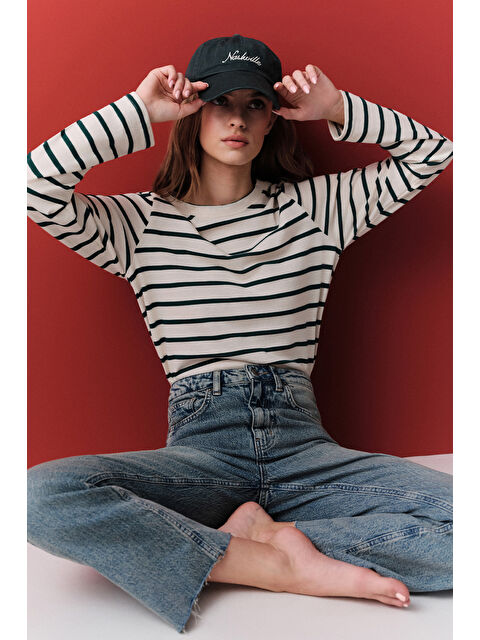 Manuka Çizgili Uzun Kol Regular Fit Tshırt Siyah - S000388774-19351