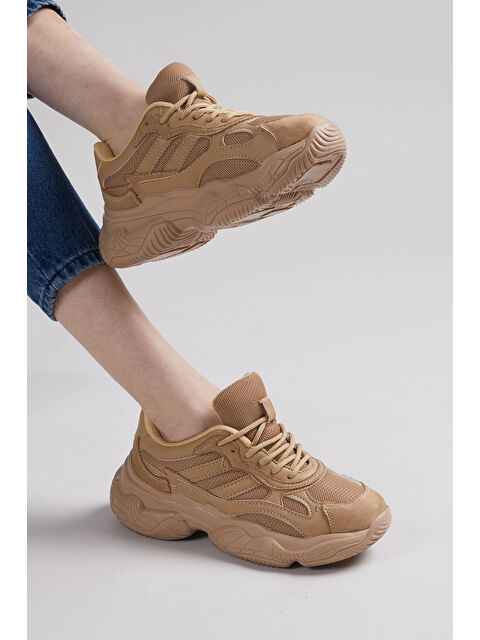 TONNY BLACK Kadın Toprak Rahat Kalıp Yüksek Taban Şeritli Spor Ayakkabı - S000053977-19413