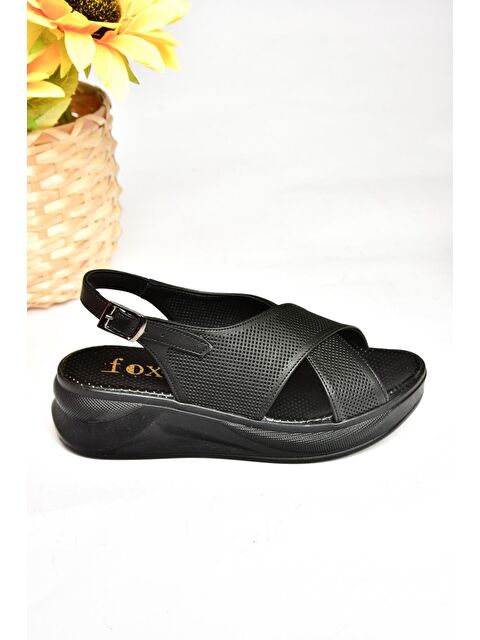 Fox Shoes S7130307 Siyah Kadın Sandalet - S000152395-19351