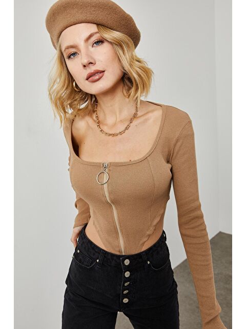 Xhan Bej Bel Dekolteli & Dermuar Detaylı Kaşkorse Bluz 2KXK2-45737-25 - S000032997-19928