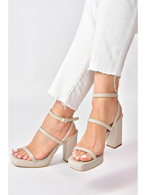 Fox Shoes Bej Kalın Topuklu Günlük Kadın Ayakkabı M282462709 - S000044324-19928